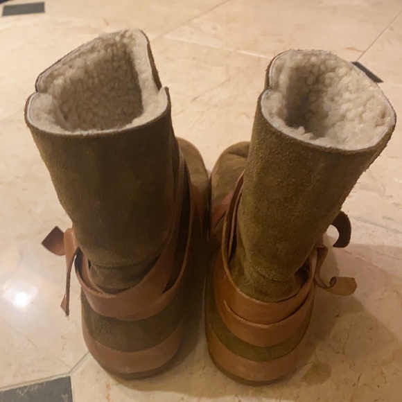 Isabel Marant Brown Suede Shearling-Lined Ankle Boots Size 40. - Picture 3 of 8